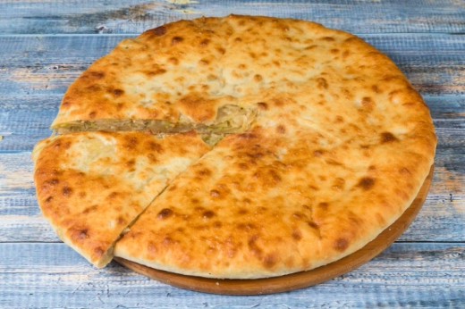 Фото Осетинский пирог с капустой и грецким орехом 